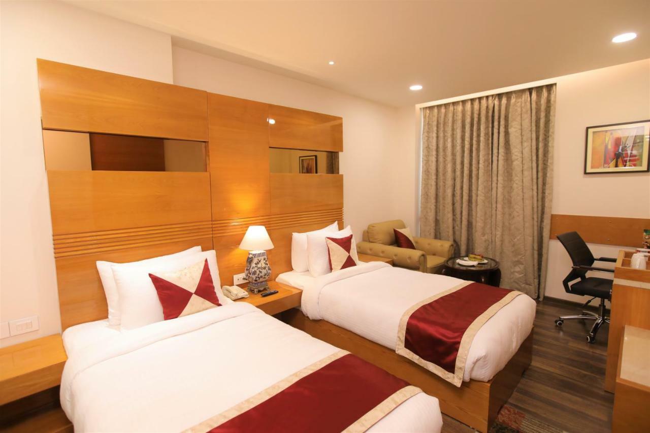 Hotel La New Delhi Exterior photo